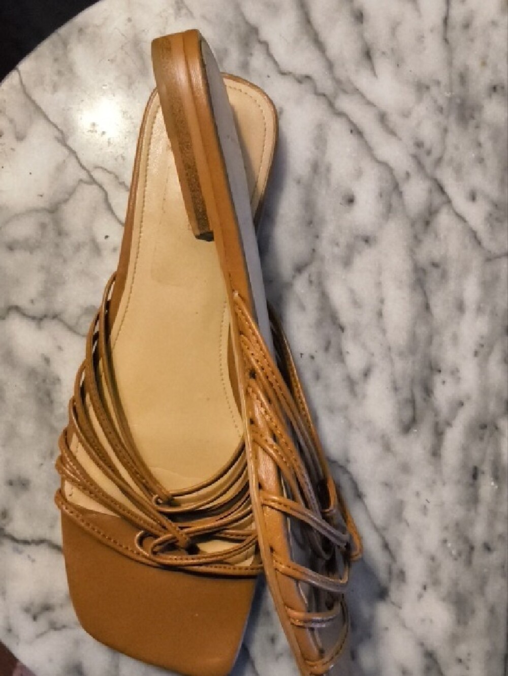 Marc Fisher Tan Brown Strappy Mule Sandasl Flat 8 Shoe - Picture 4 of 5